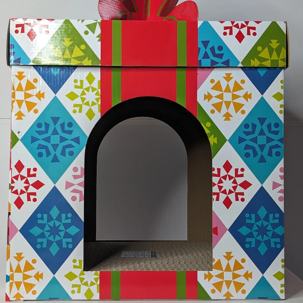 Cat Scratcher Holiday Themed Play House