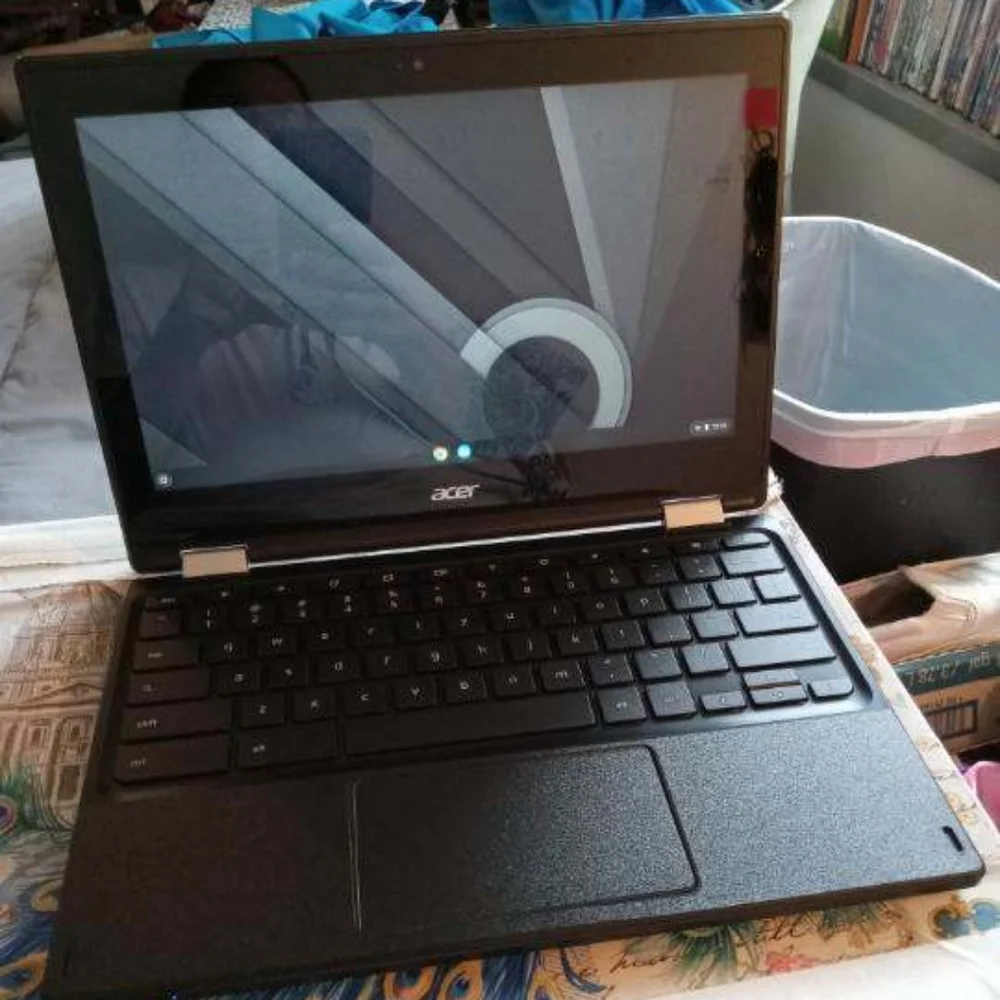 Chromebook Acer Laptop/W Charging Cable Cord.