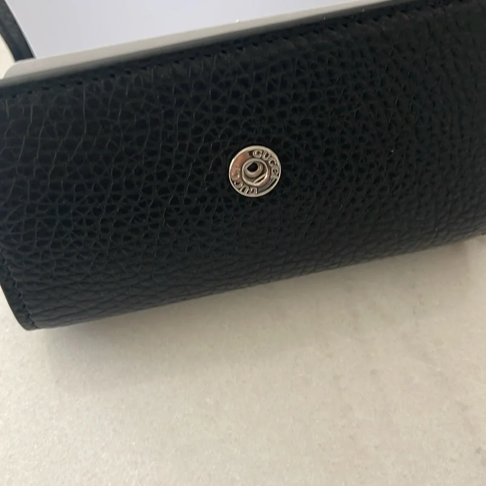 Gucci new authentic