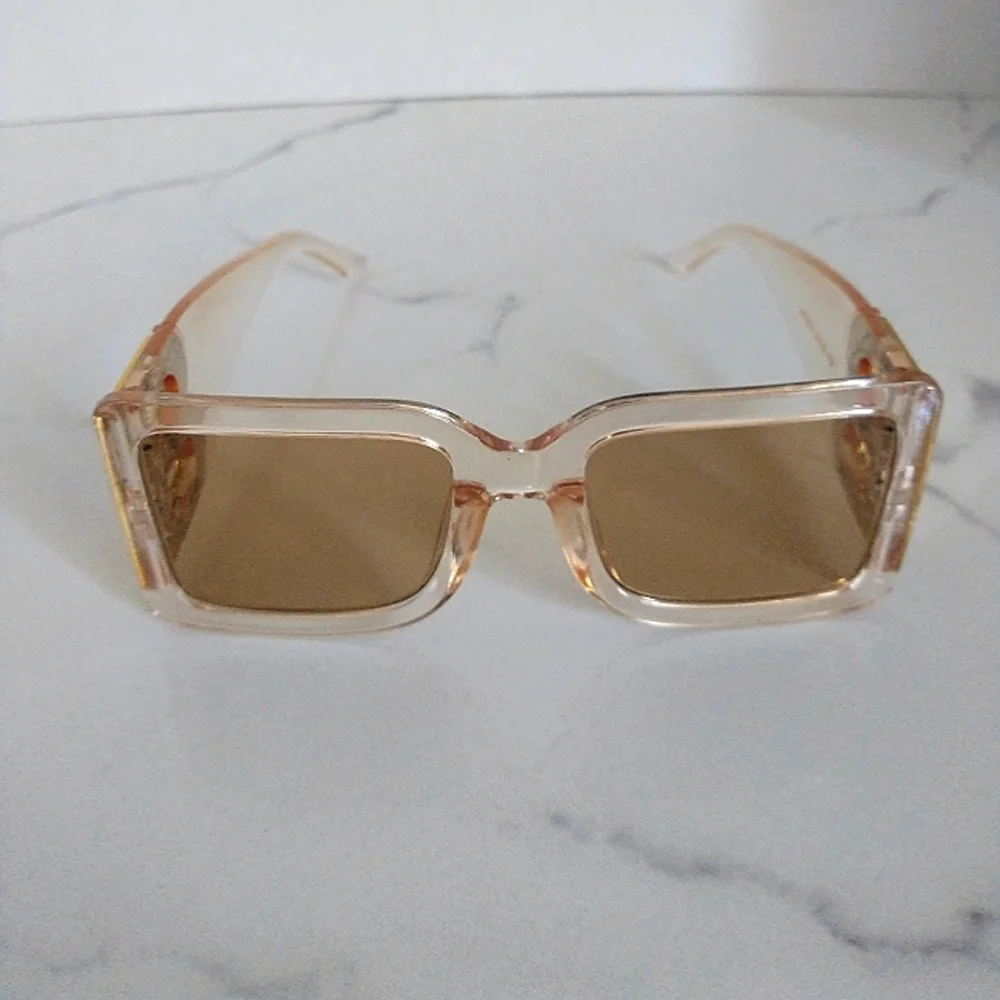 New Boutique Women's Square Oversized B-Brand Sunglasses