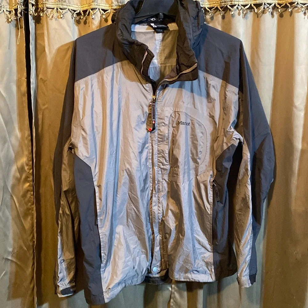 Marmot Hooded Windbreaker Men’s XL, gray Zipped Pockets Armpit Vents