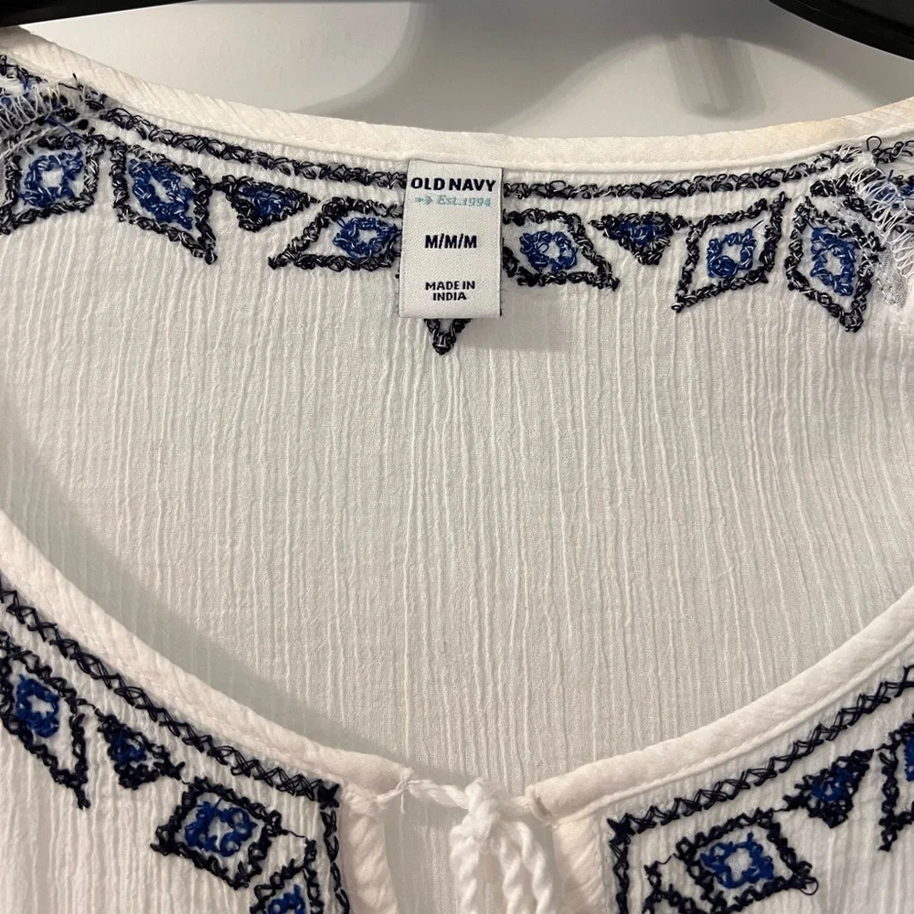 Old Navy flowy top