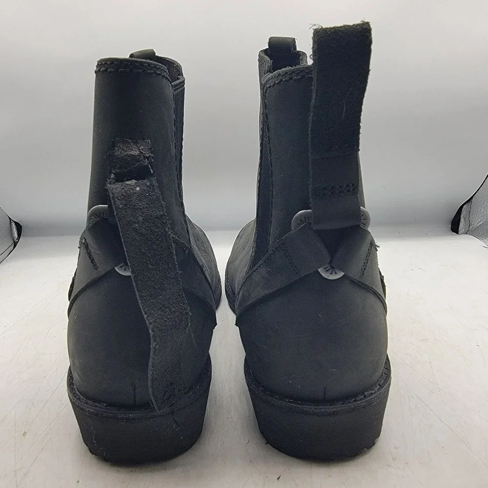 Teva good looking