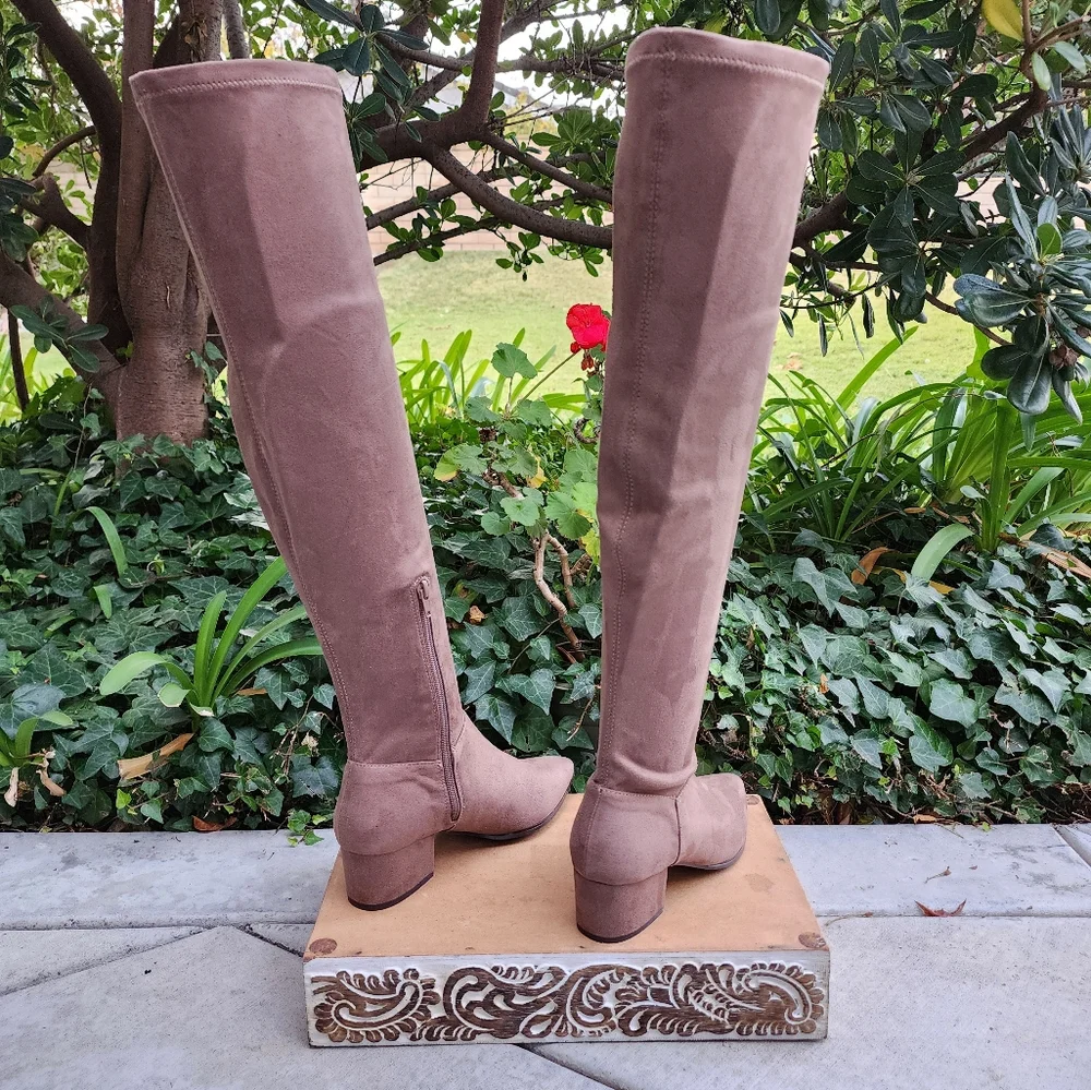 Sexy Fitted Steve Madden Taupe Microsuede OTK Boots