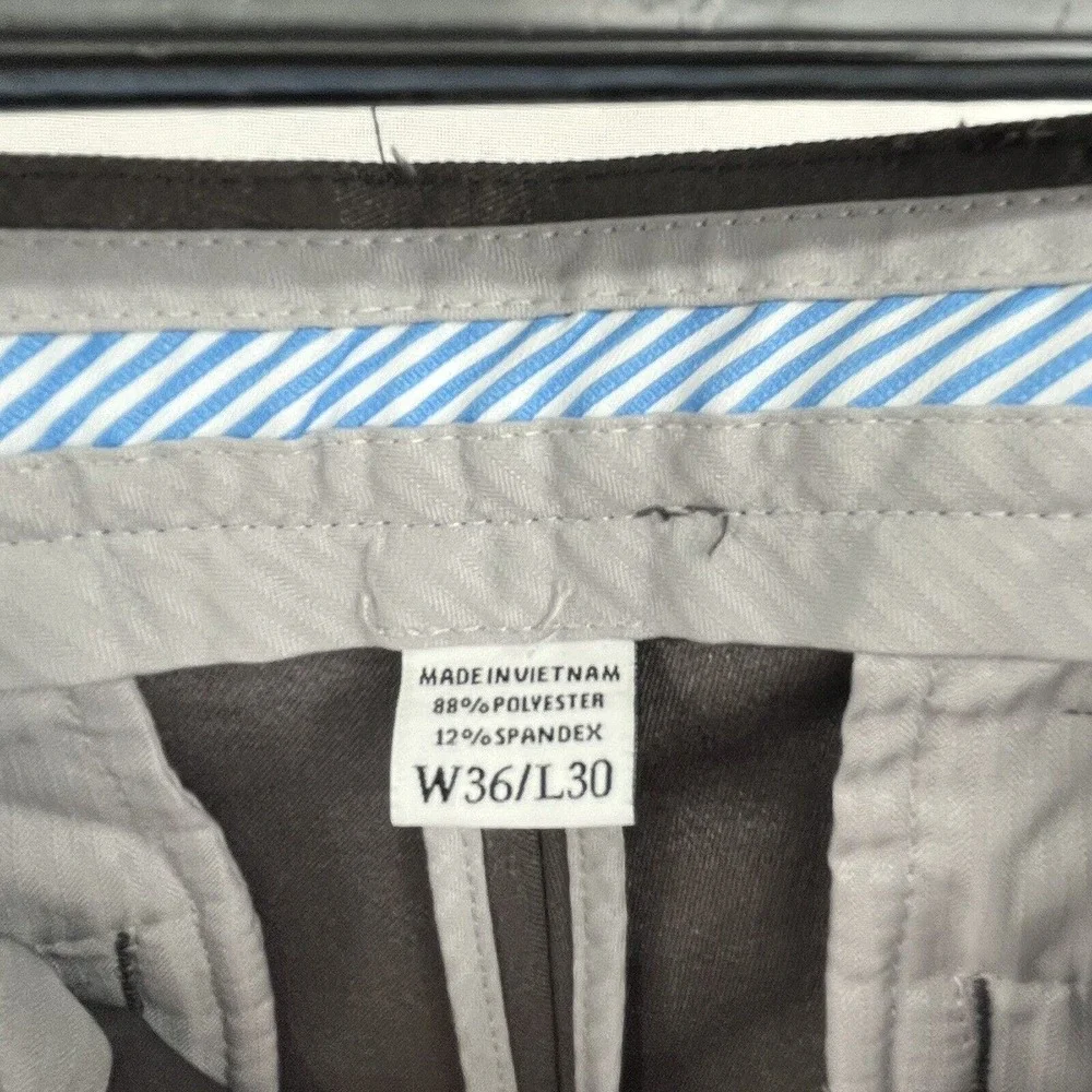 FootJoy buttons pulls