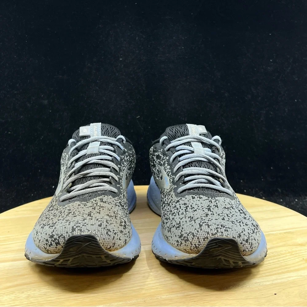 Brooks launch women’s