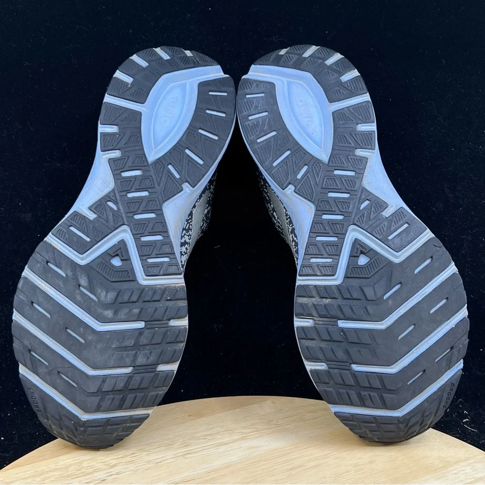 Brooks launch women’s