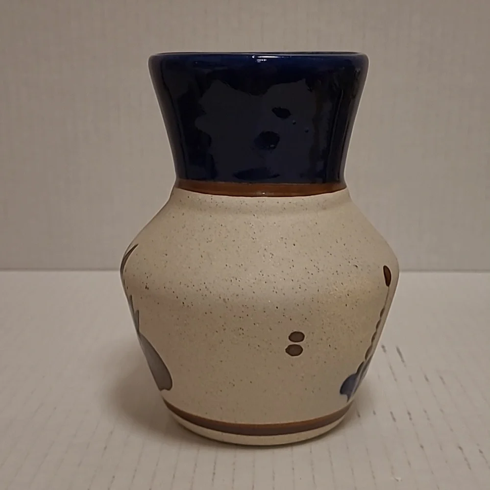 N/A mexican pottery
