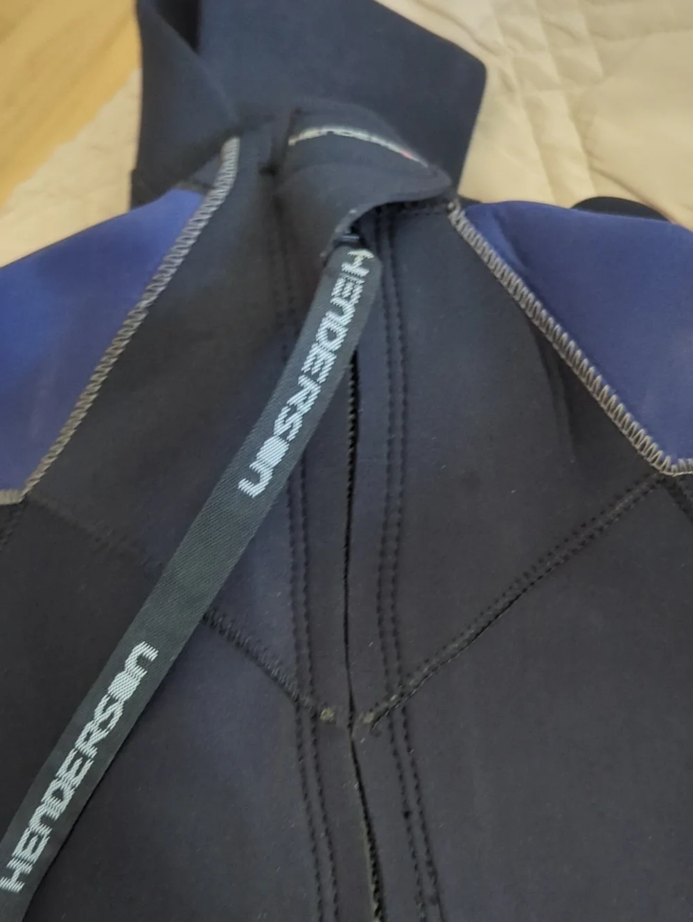 Henderson preloved wetsuit