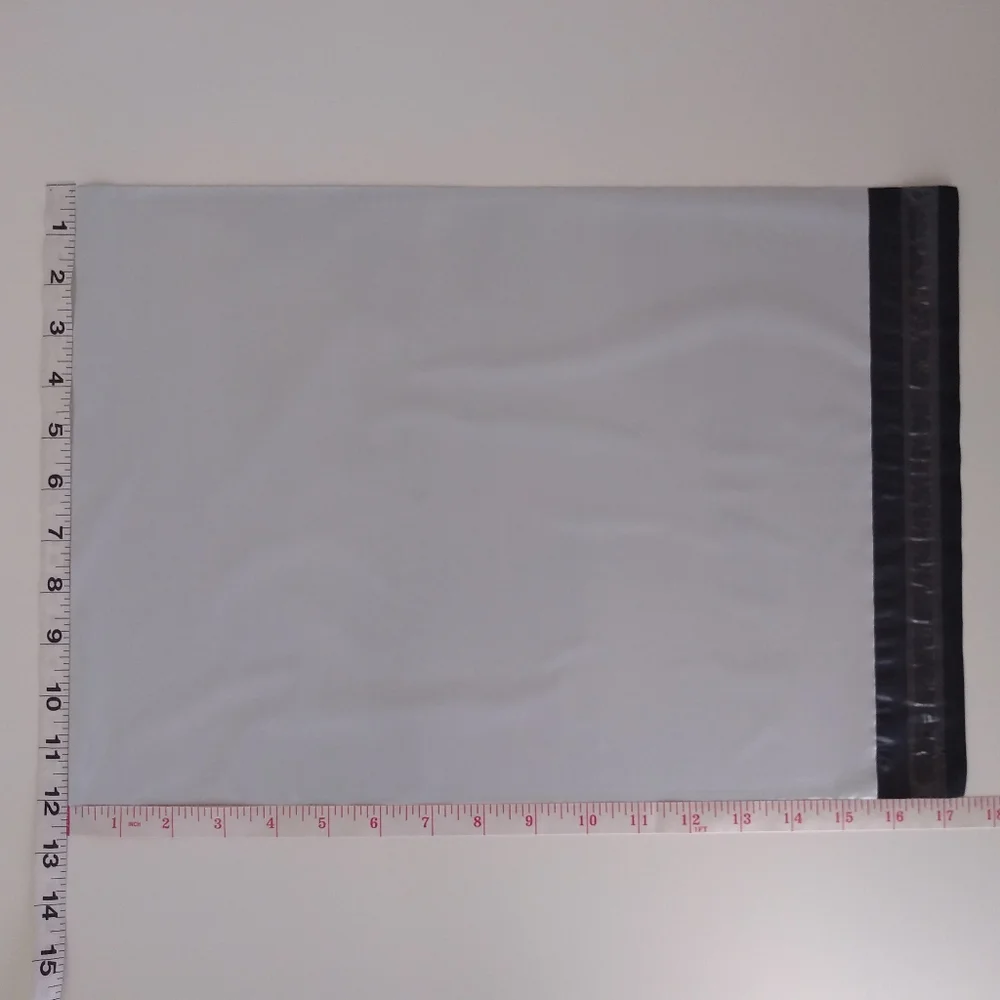 N/A poly mailers