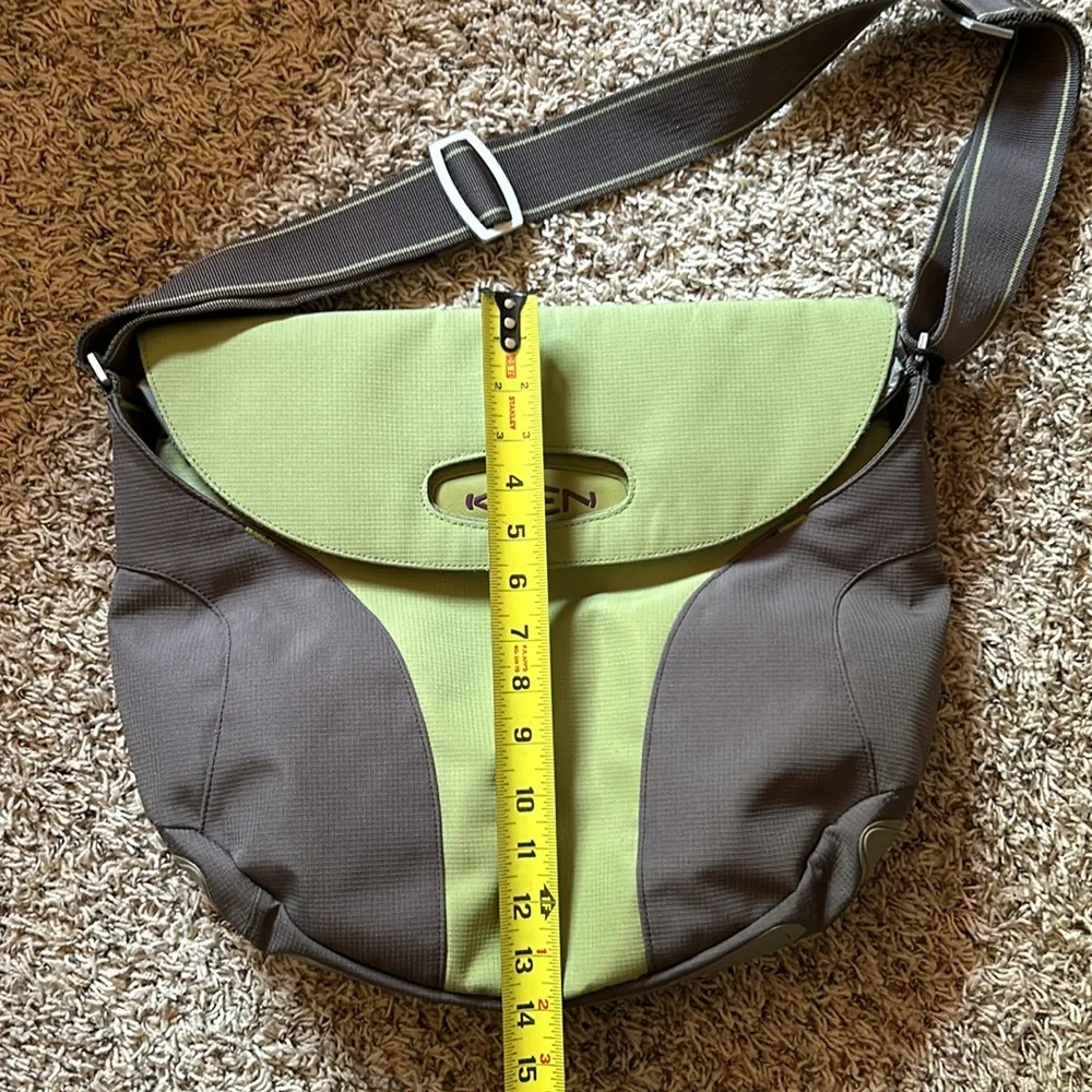 Keen cross body