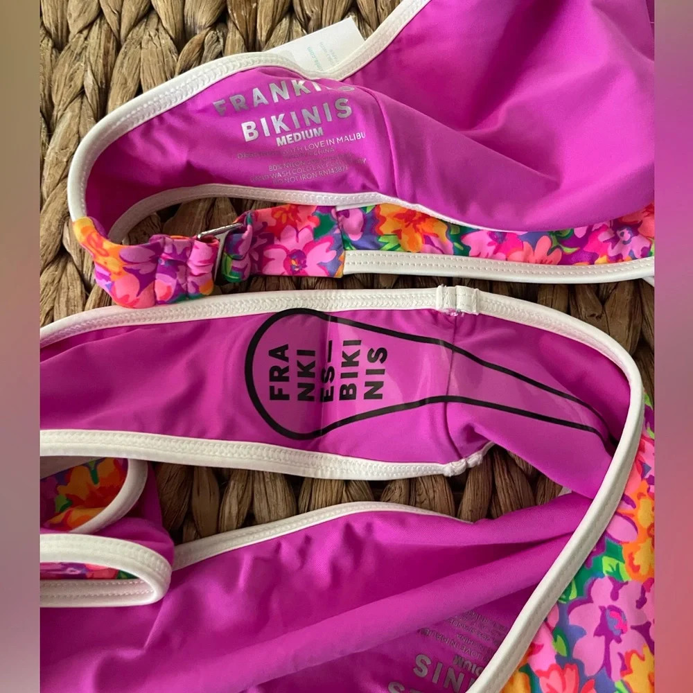 Frankie’s bikini set in Daisy Pond Print