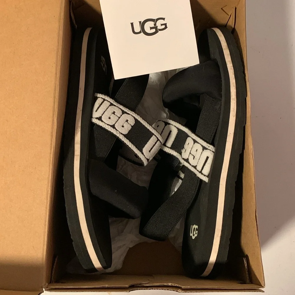 UGG black white