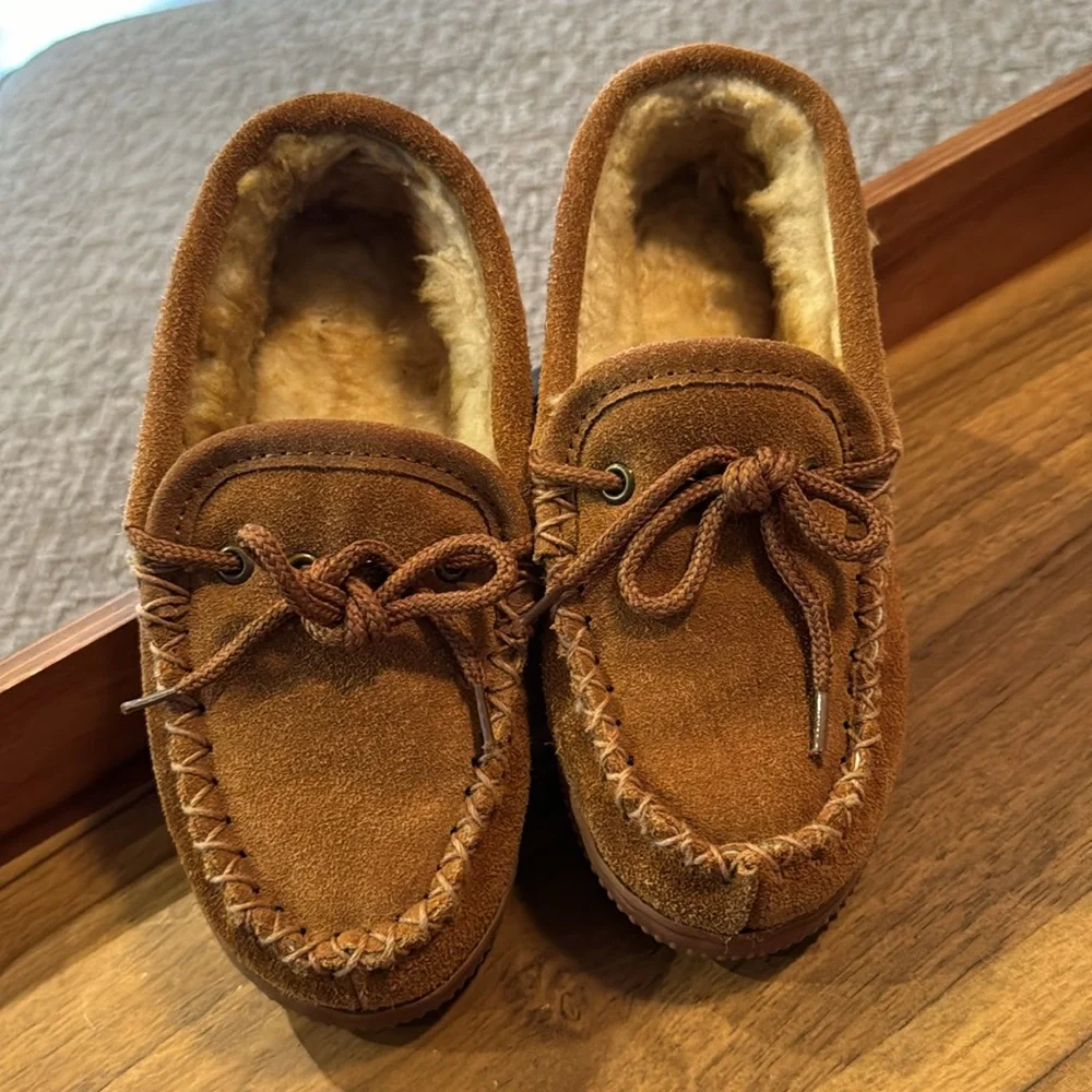RJ’S Fozzies Kids Suede Moccasins. Size 1