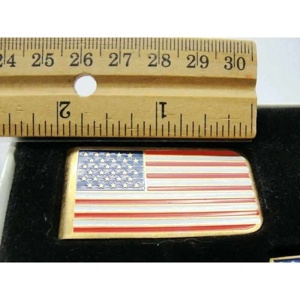 Unbranded patriotic money