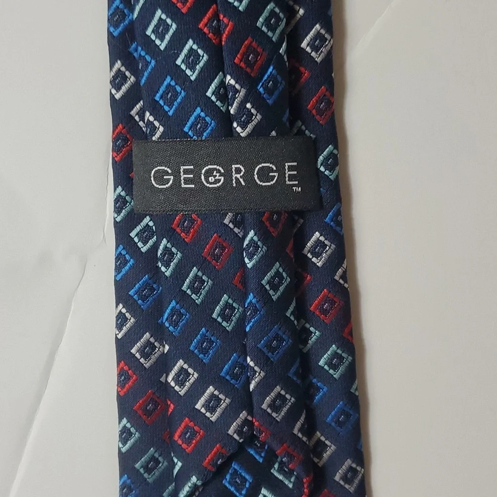 George geometric print