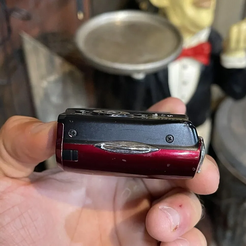 Nikon Coolpix L22 12MP 3.6x Optical Zoom Red Digital Camera For PARTS OR REPAIR