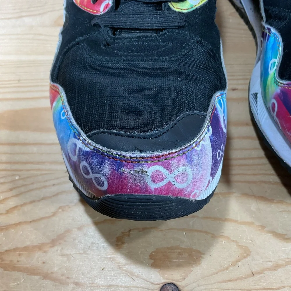 Diadora sarath ton