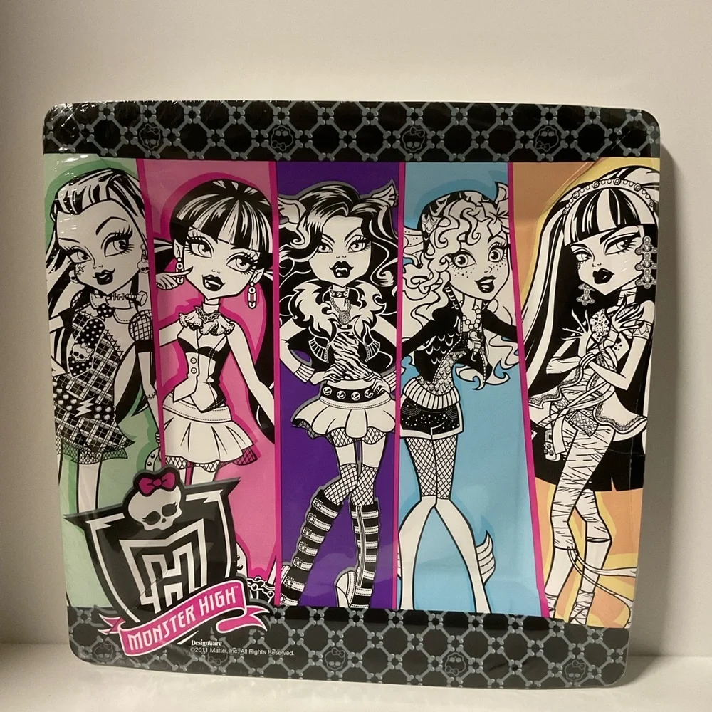 Monster High Square Plates 2011 Set of 2 Amscan Halloween Mattel Party Tableware