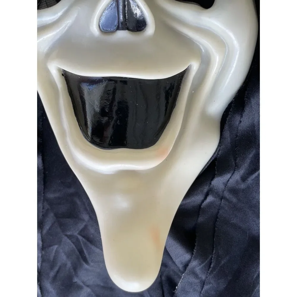 N/A vintage scream