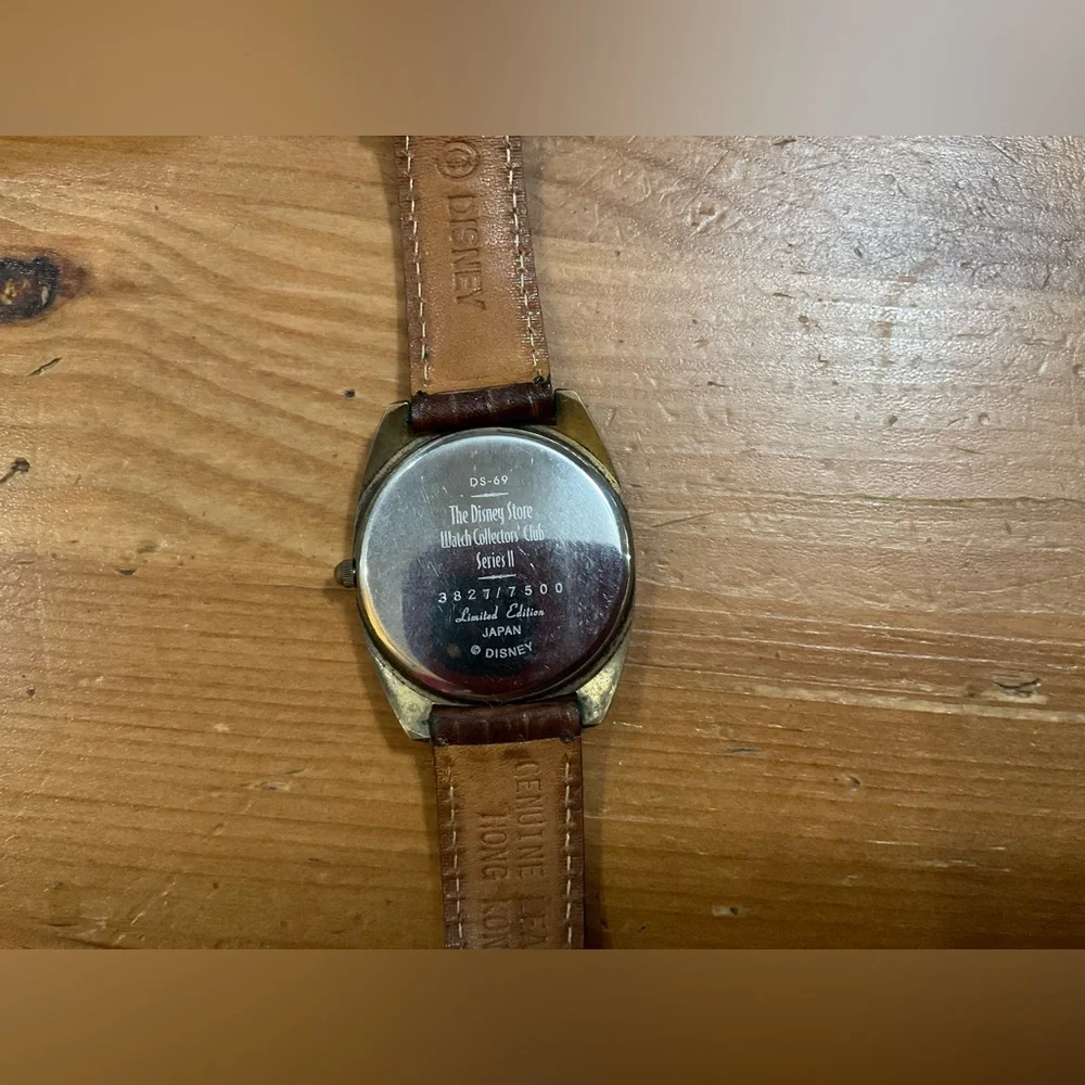 Fossil: Disney vintage limited edition “Baloo” from The Jungle Book watch.