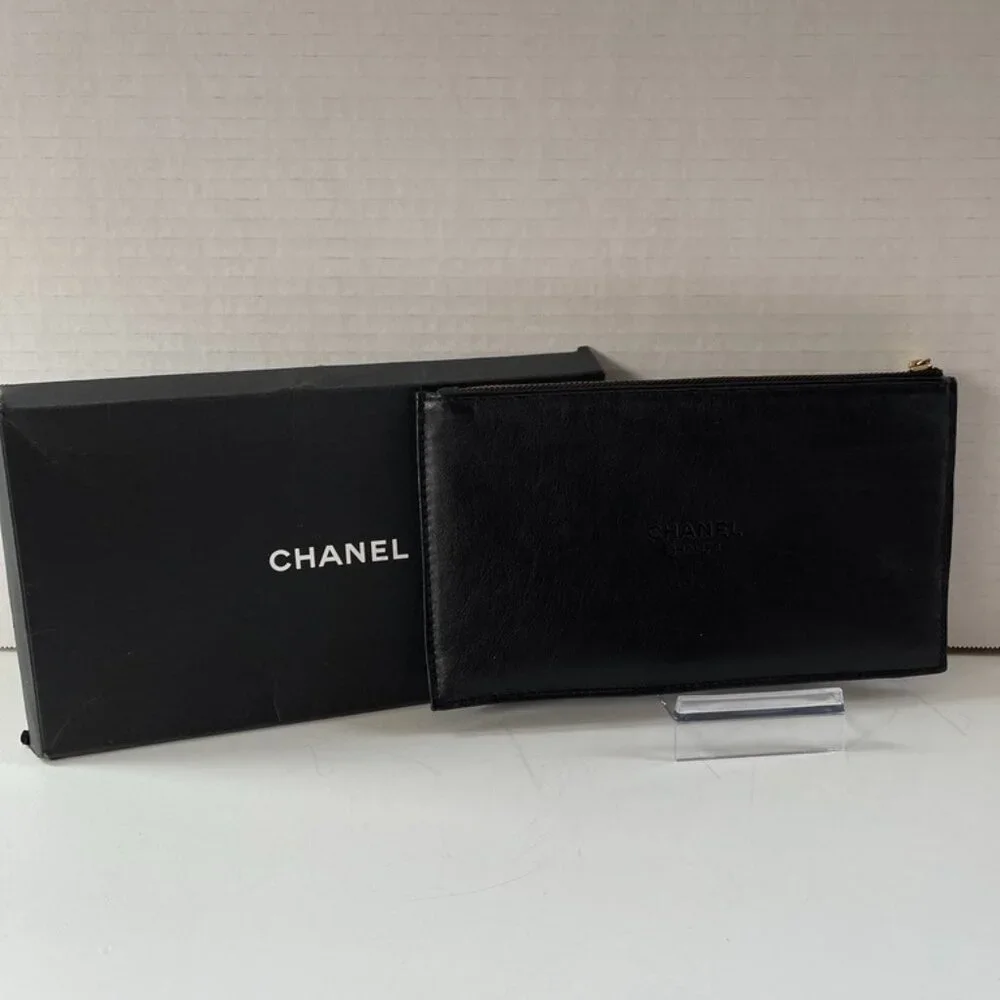 Chanel Black Makeup Pouch (158914)