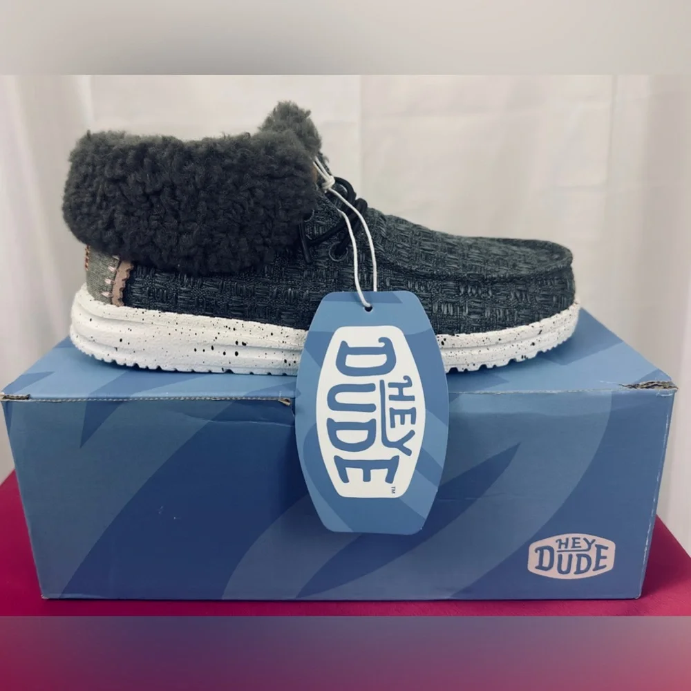 Hey Dude Wendy Black Fold Stitch Cozy Shoes Youth T (Little Boy) 1 New in box!