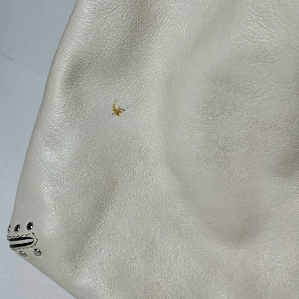 Michael Kors brand 	michael