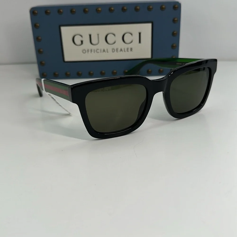 💯- New Authentic Gucci Gucci GG0001SN 002 Black/GREEN/ Red Sunglasses