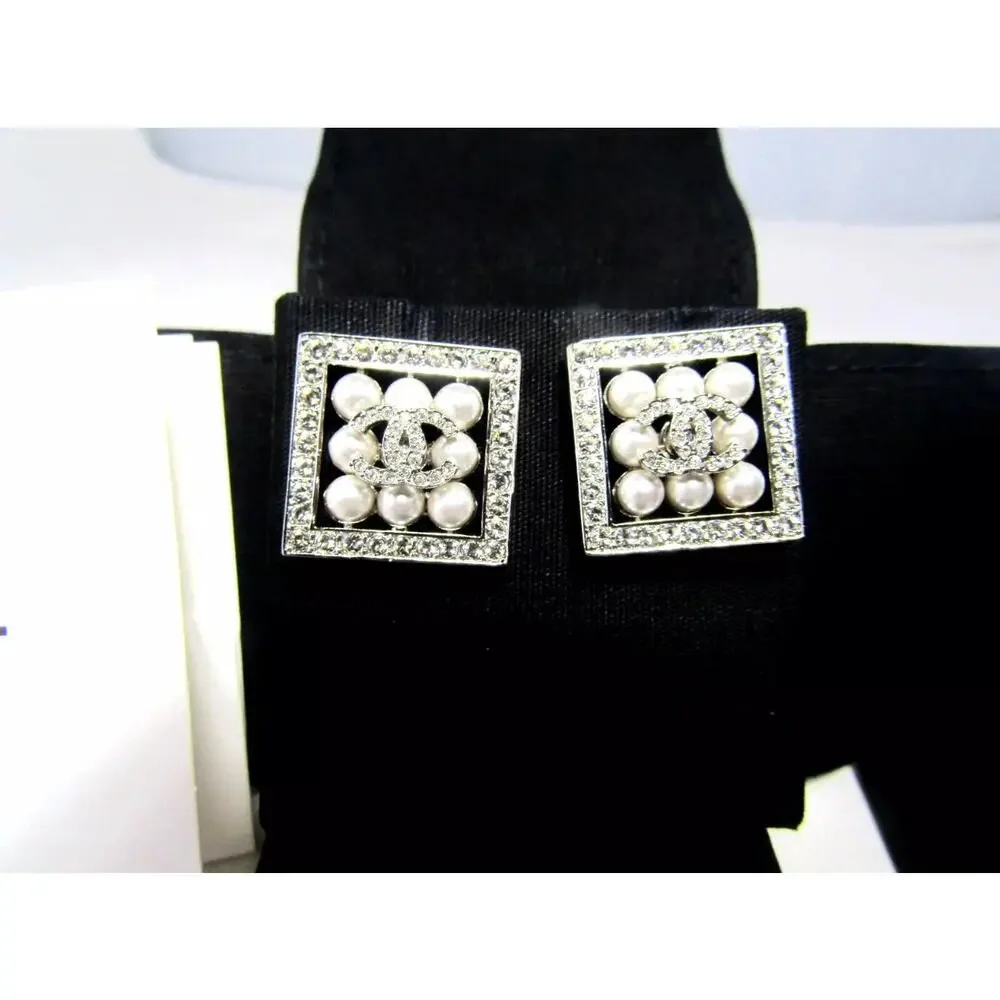 CHANEL 100% authentic