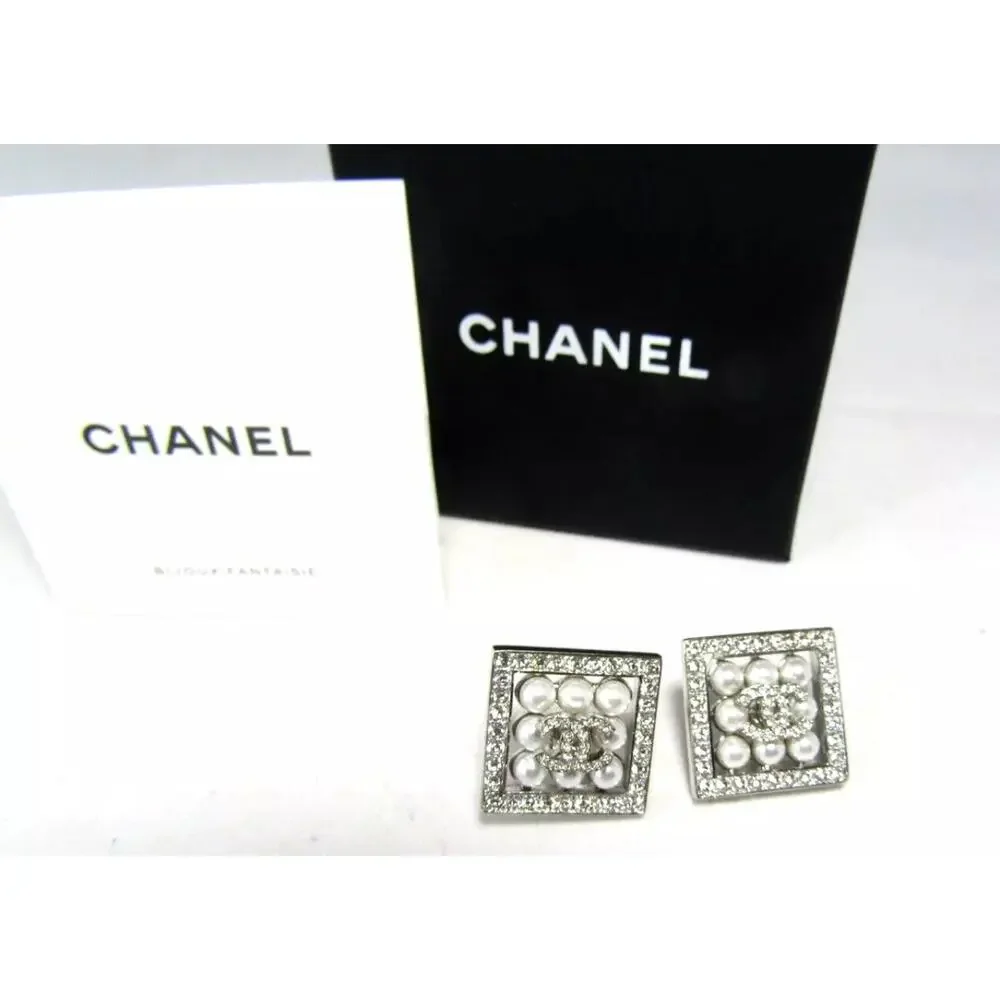 CHANEL 100% authentic