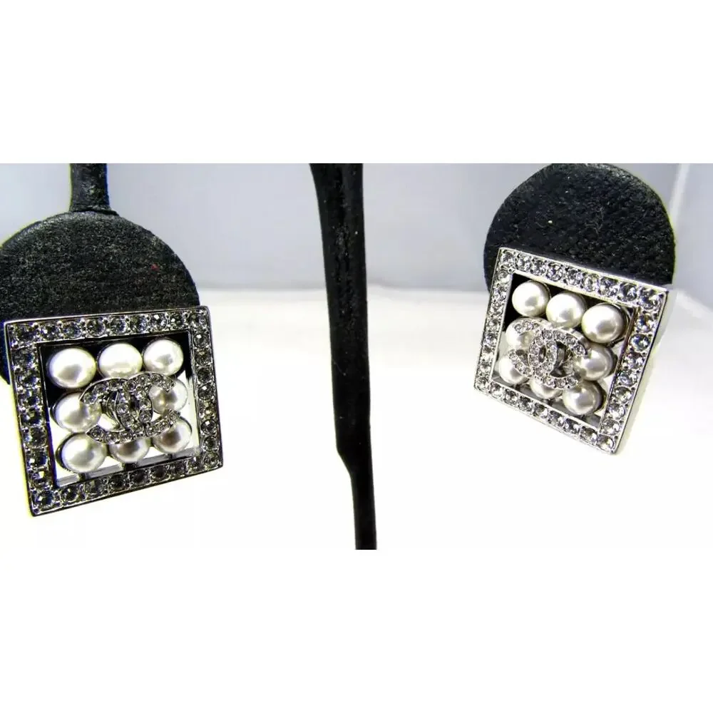CHANEL 100% authentic