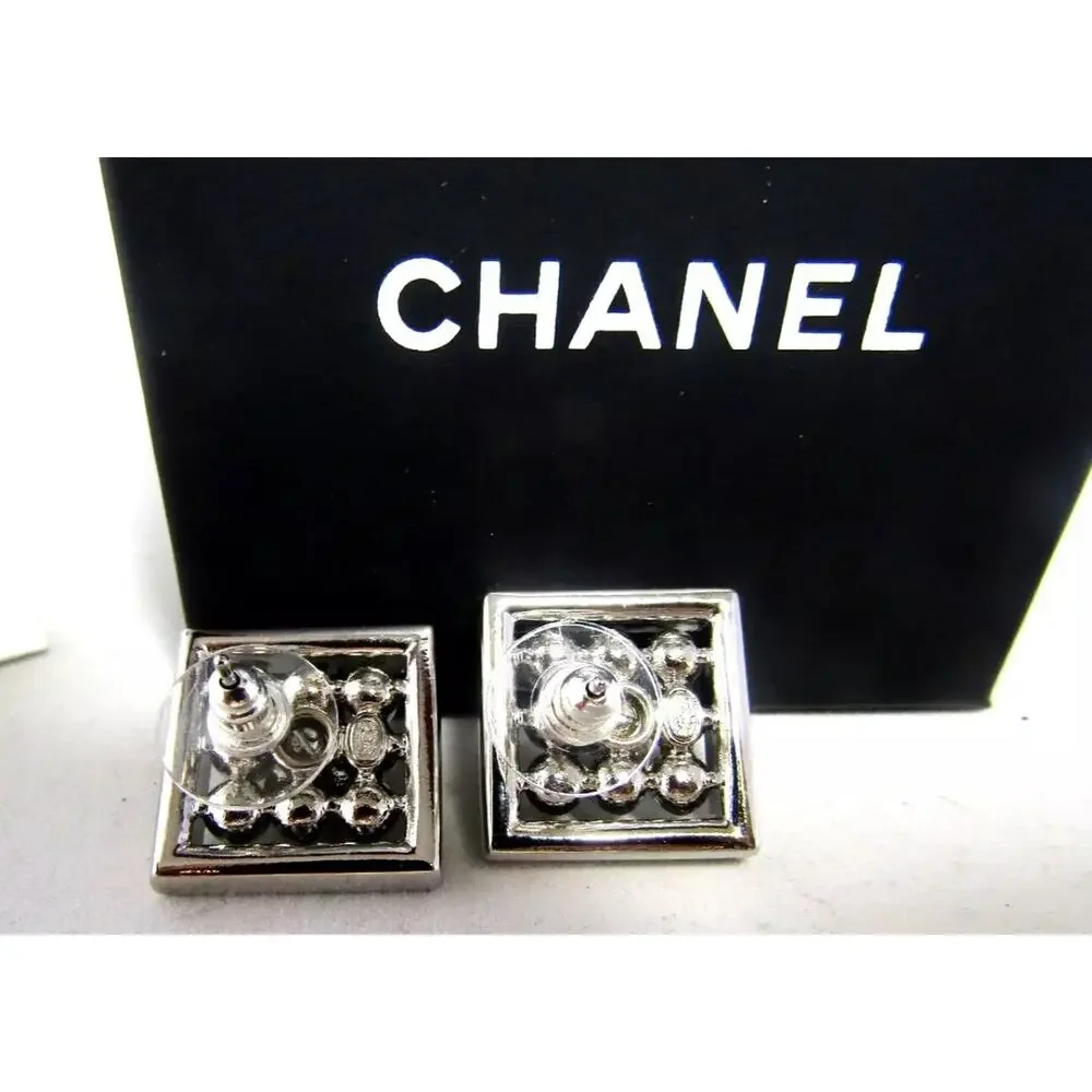 CHANEL 100% authentic