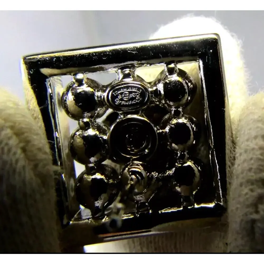 CHANEL 100% authentic
