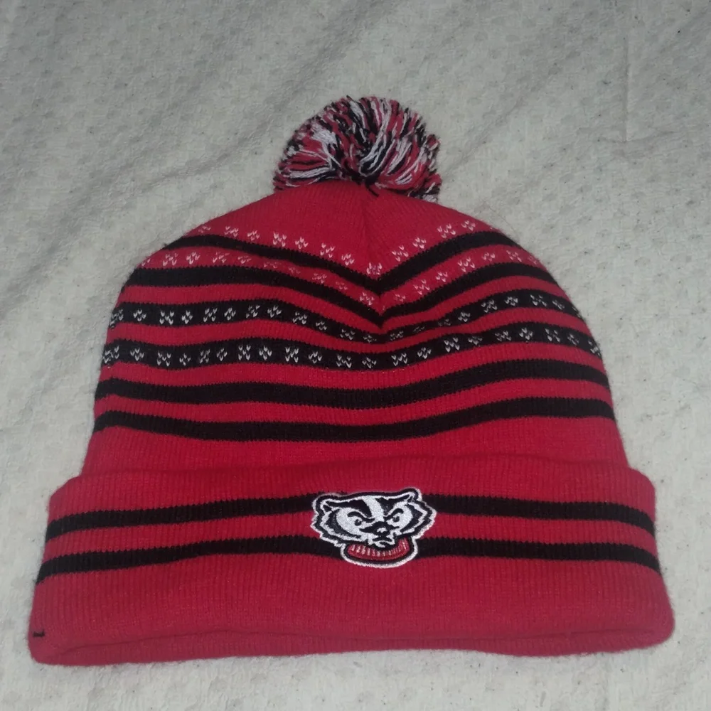 Captivating Headwear euc wisconsin