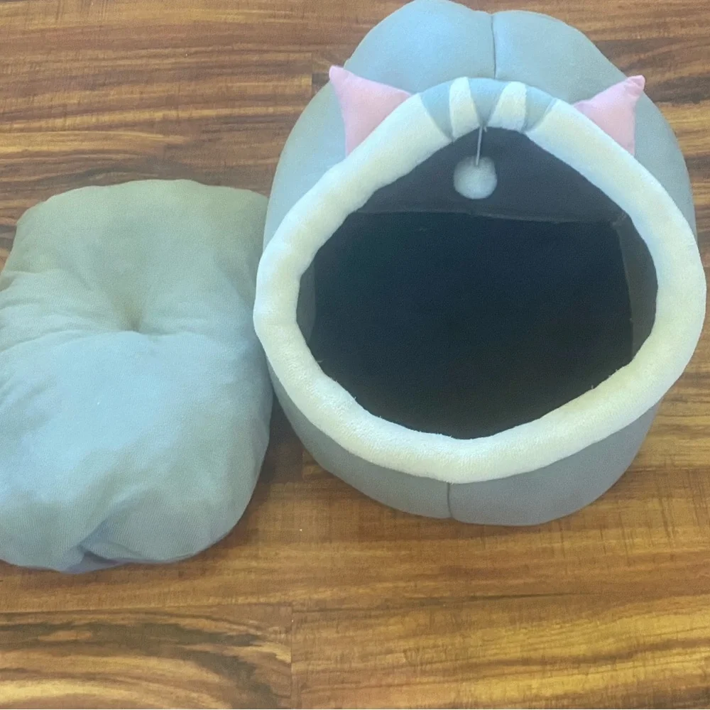 Cat bed