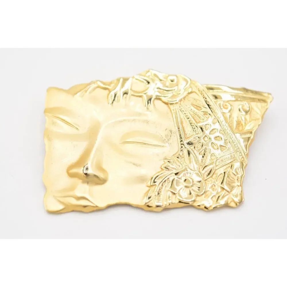 Jonette Jewelry stunning brooch