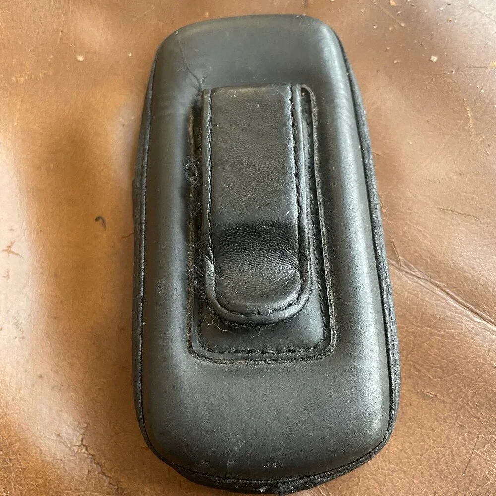 Vintage measures approximately