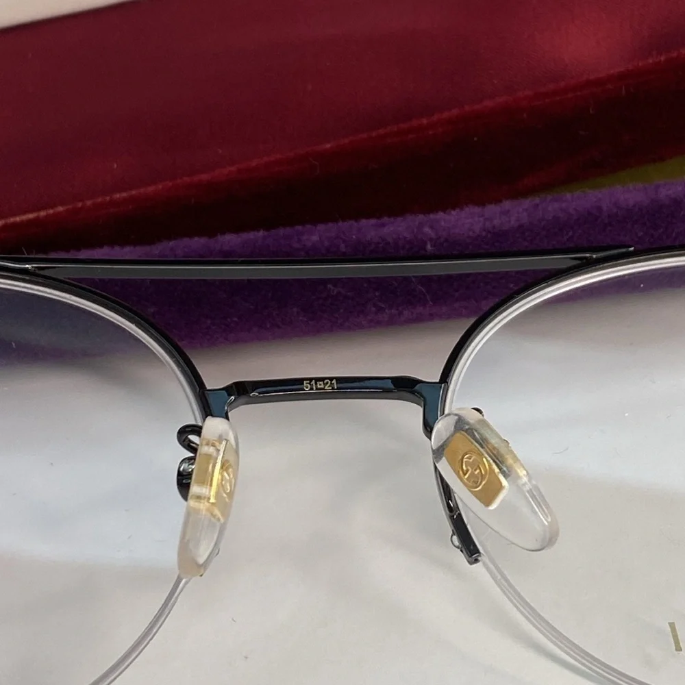 Gucci gg0682o description