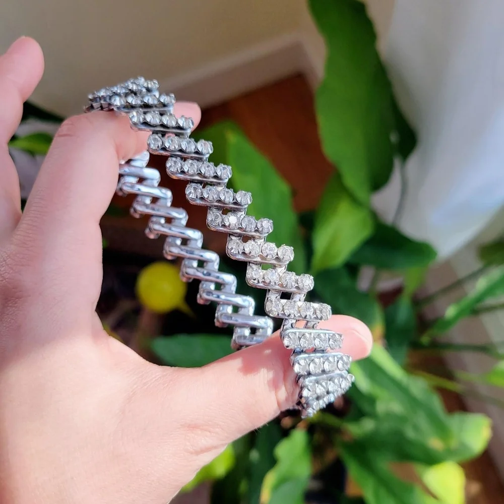 N/A vintage rhinestone