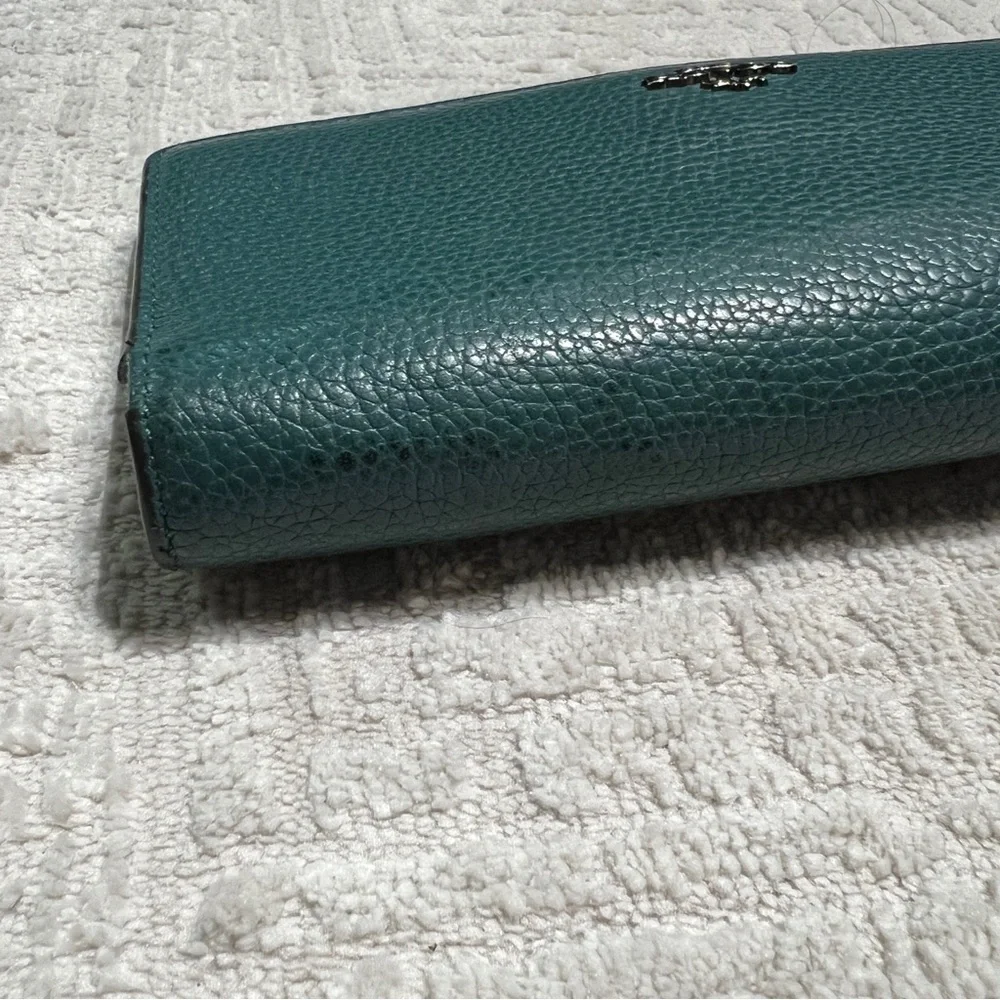 Coach SLIM Pebble Leather Wallet