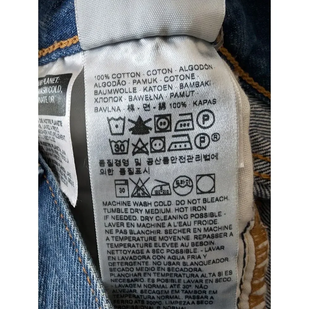 Levi's 501 High Rise Button Fly Distressed Shorts in Drive Me Crazy Size 26