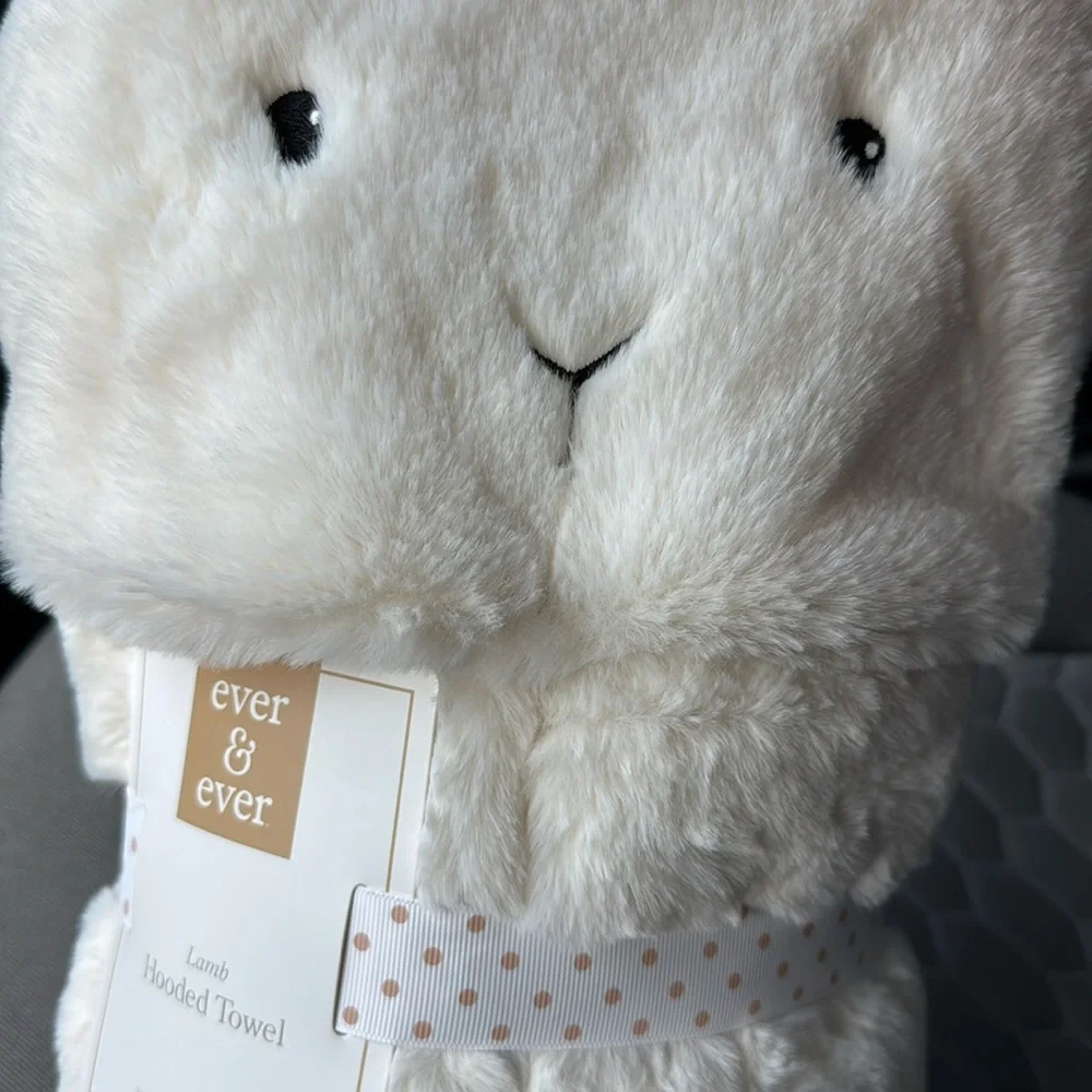 Ever & Ever Lamb Hooded Towel NWT