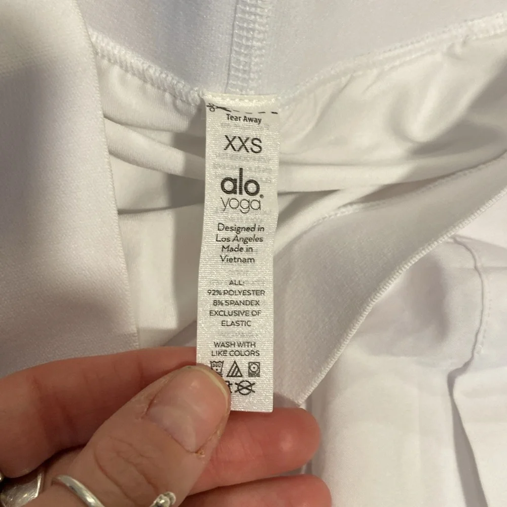 ALO Yoga check save offers