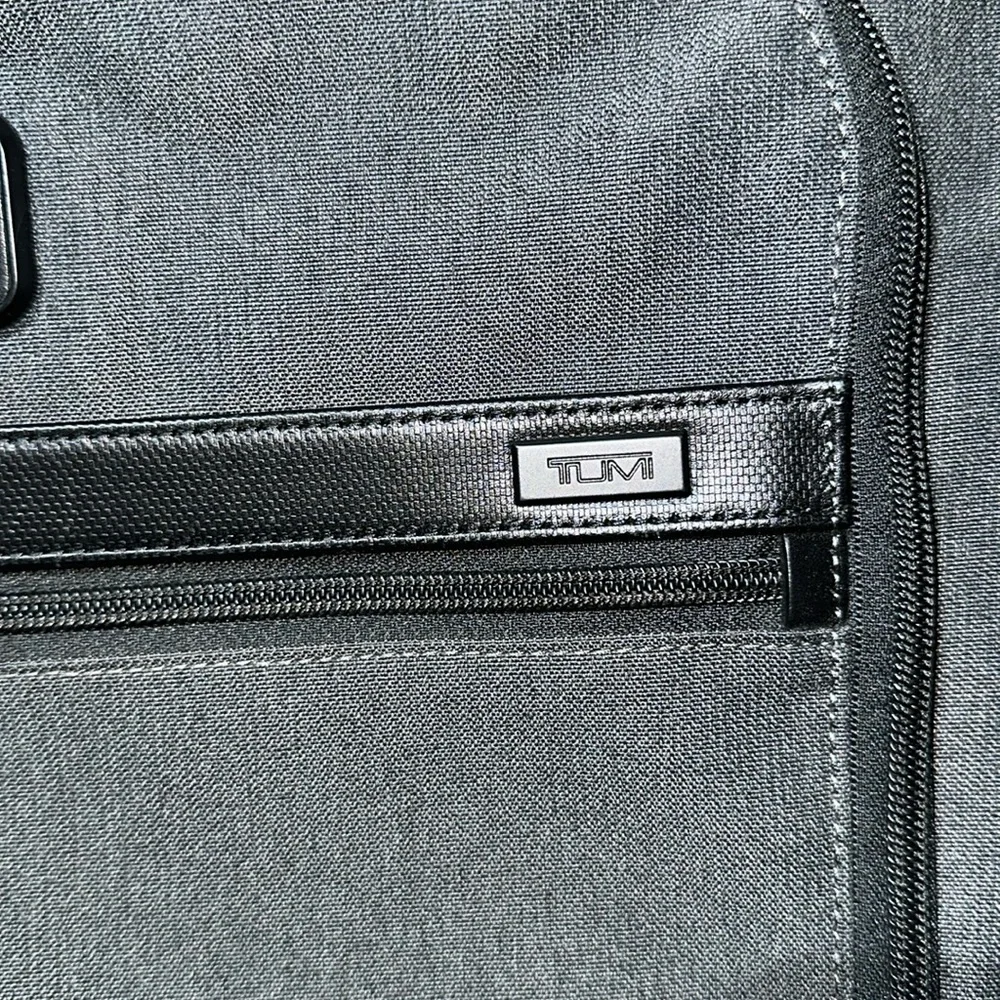 Tumi like new