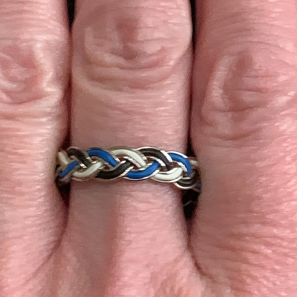 N/A blue black