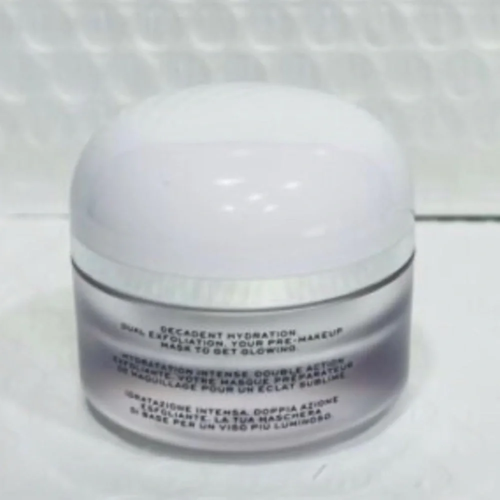 Marc Jacobs facial purple global