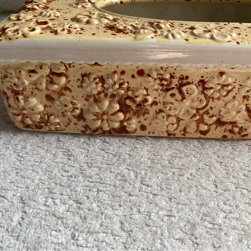 Vintage Mid Century Ceramic Tissue Box Cover Daisy Flower Design Flower Power