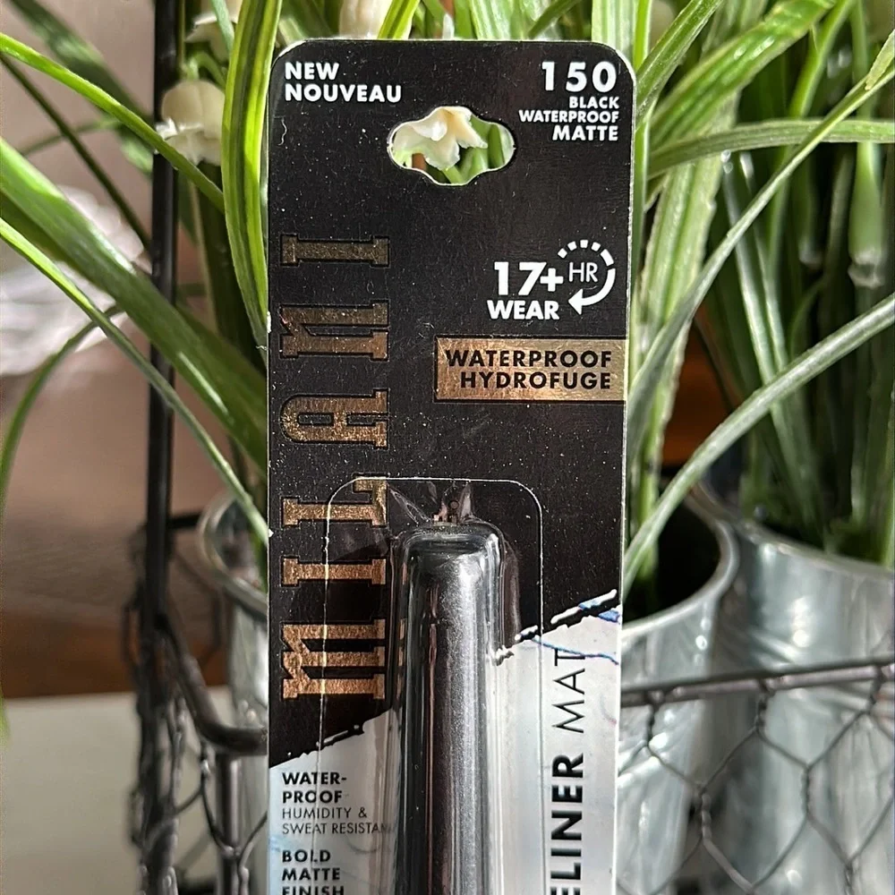 Stay Put Matte 17HR Wear Liquid Eyeliner - Waterproof 0.09fl oz