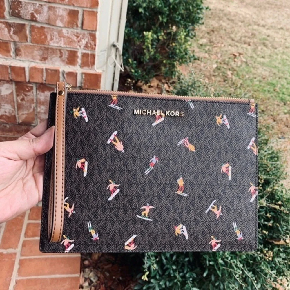 Michael kors Aspen XL zip clutch wristlet brown